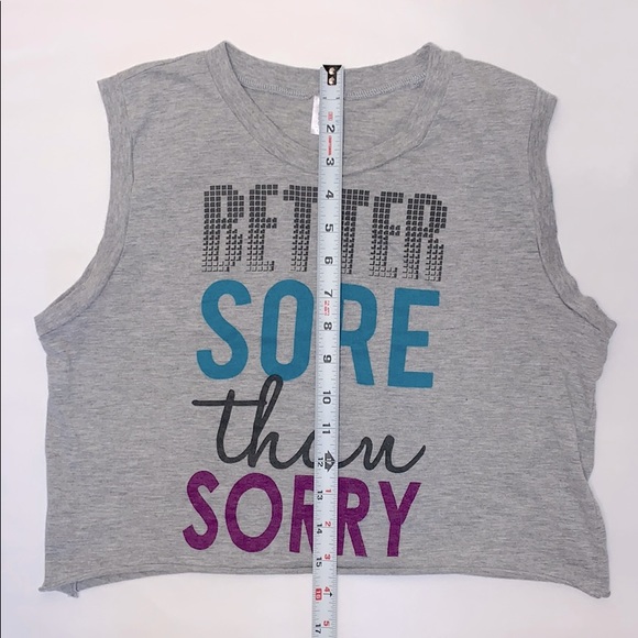 Graphic Print Workout Cropped Tank Top - Picture 6 of 7